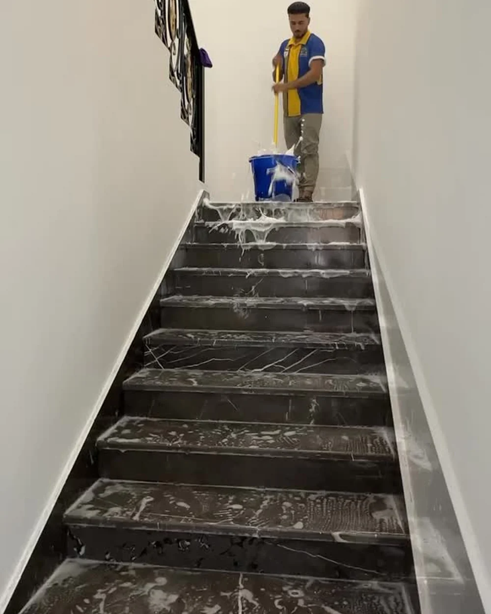 Stairs cleaning